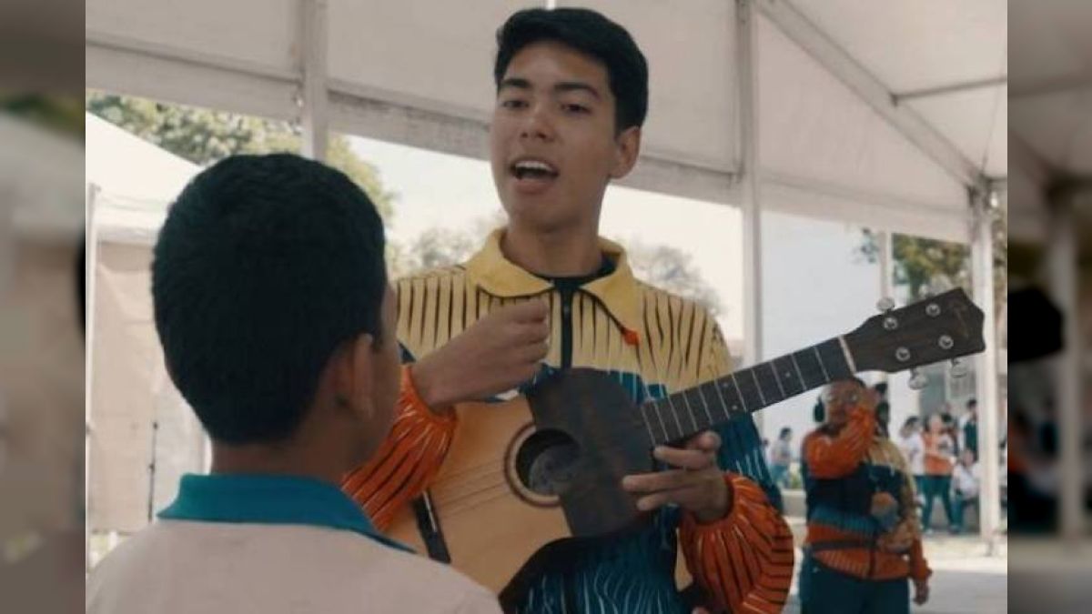 National Orchestra System brought music and joy to camps in La Guaira