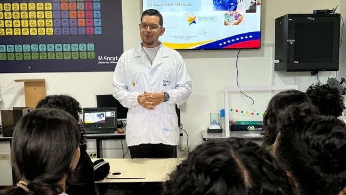 Scientific Seedbeds Program organized the Crystal Formation Chemistry workshop in Mérida