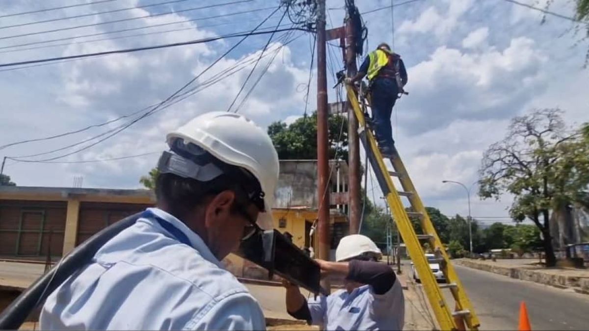 CANTV restored telecommunications services to more than 15,000 subscribers in the Llanera region