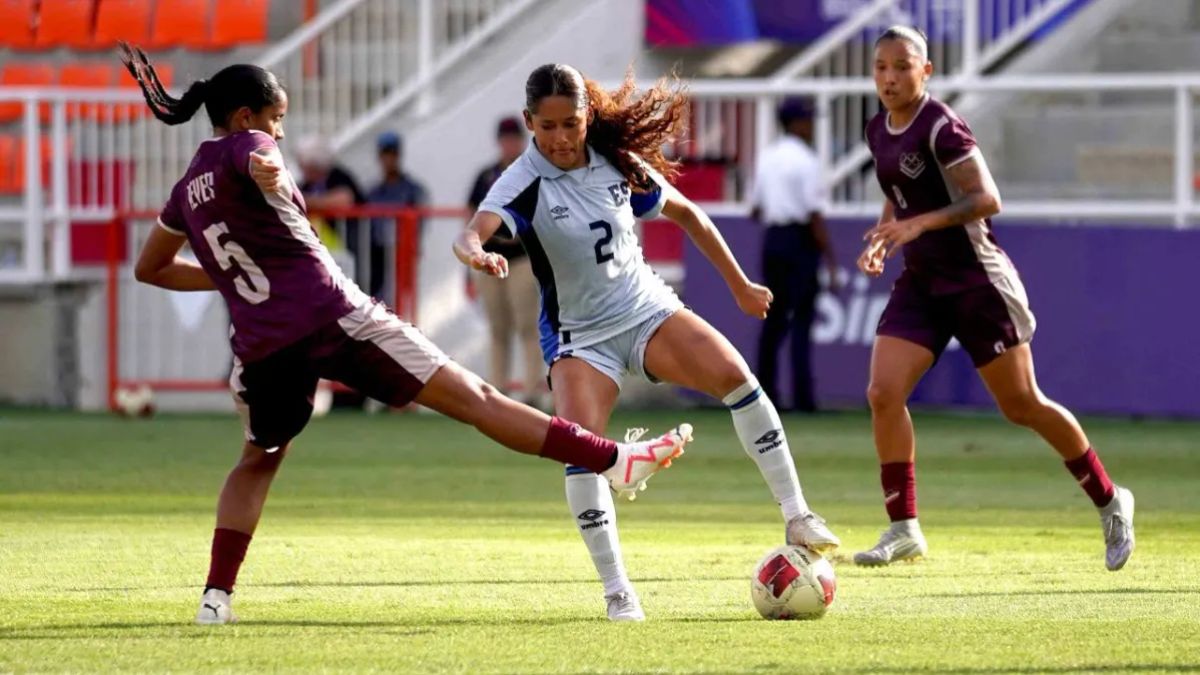 Venezuela defeated El Salvador 2-0 in women's soccer at the CAC Santo Domingo 2026 Games