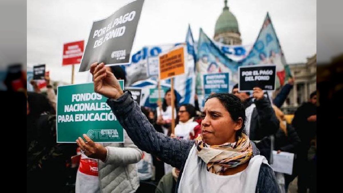Teachers start a 24-hour strike in Argentina