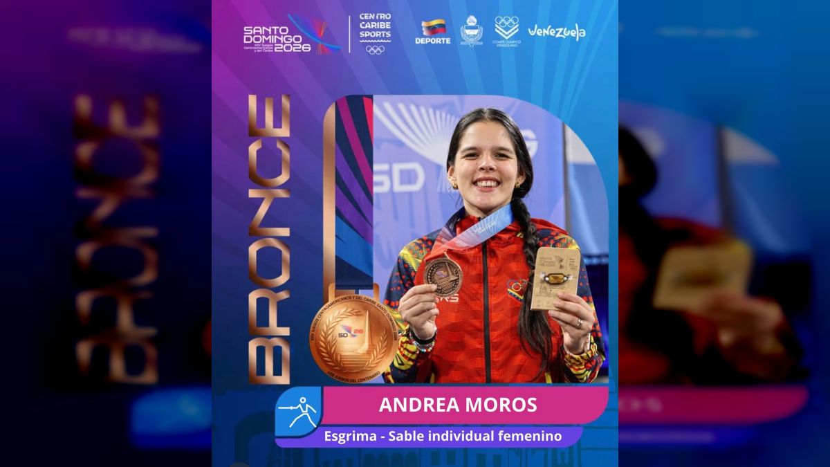 Athlete Andrea Moros wins bronze medal in fencing at the Central American Games