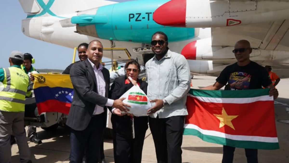 Suriname sends seven tons of humanitarian aid to Venezuela