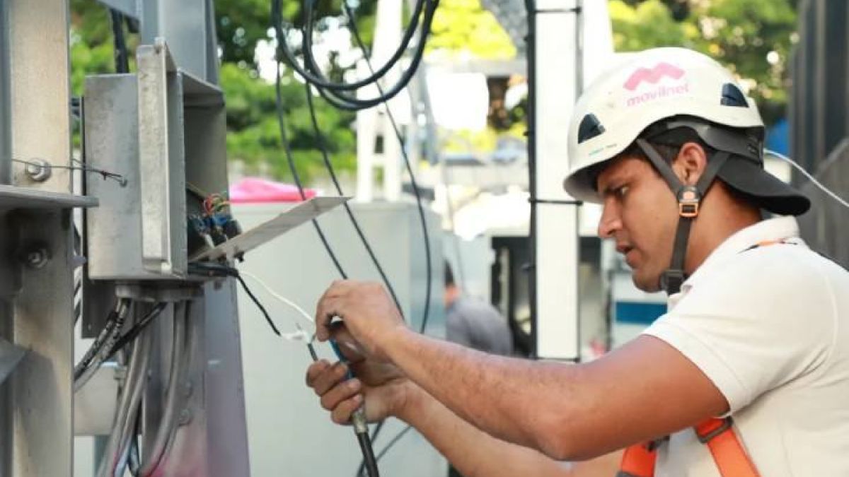 MOVILNET is making progress in reengineering its telecommunications infrastructure in the face of earthquakes