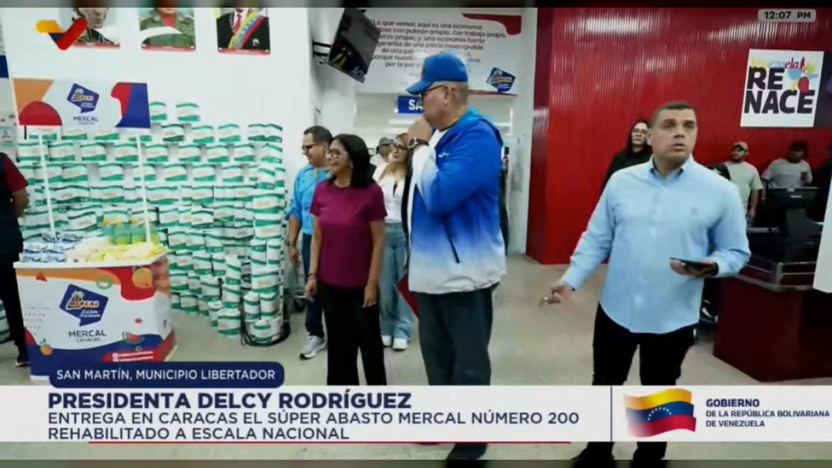 President (E) Delcy Rodríguez awarded Mercal number 200 rehabilitated nationwide