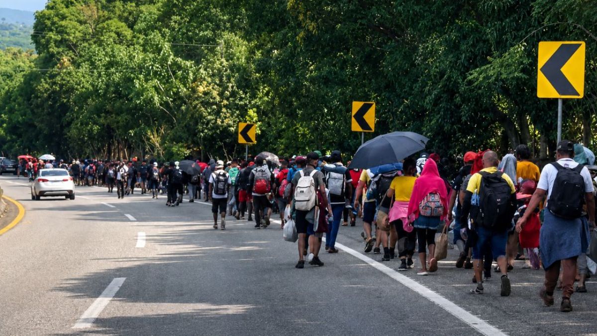 Migrant caravan “Dreams Without Borders” departs from southern Mexico to the capital to expedite its procedures