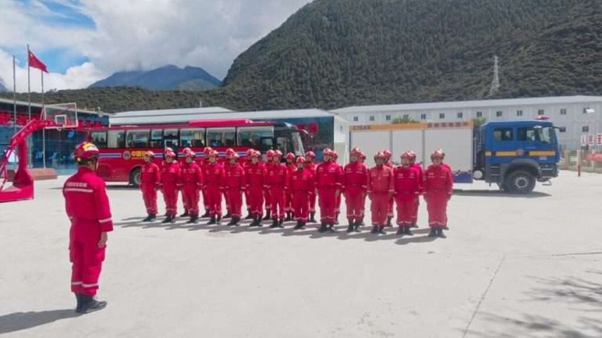 China steps up rescue efforts after disaster on the border with Nepal