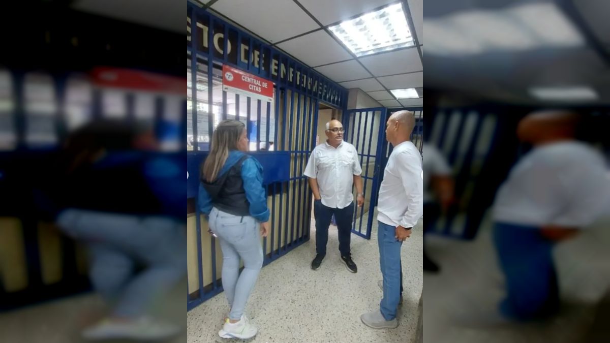 Minister Carlos Alvarado carried out a technical inspection at the Peripheral Hospital of Catia