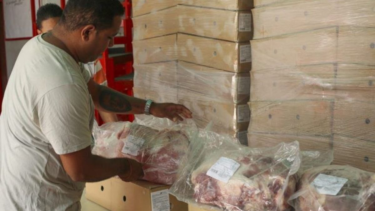 Government and pig sector coordinate distribution and prices for the holiday season