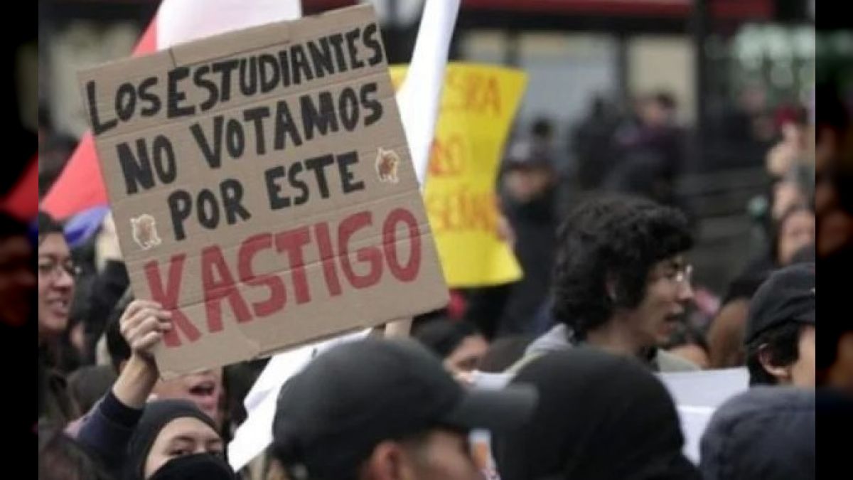 Chilean students call for a protest against the Kast government on September 3