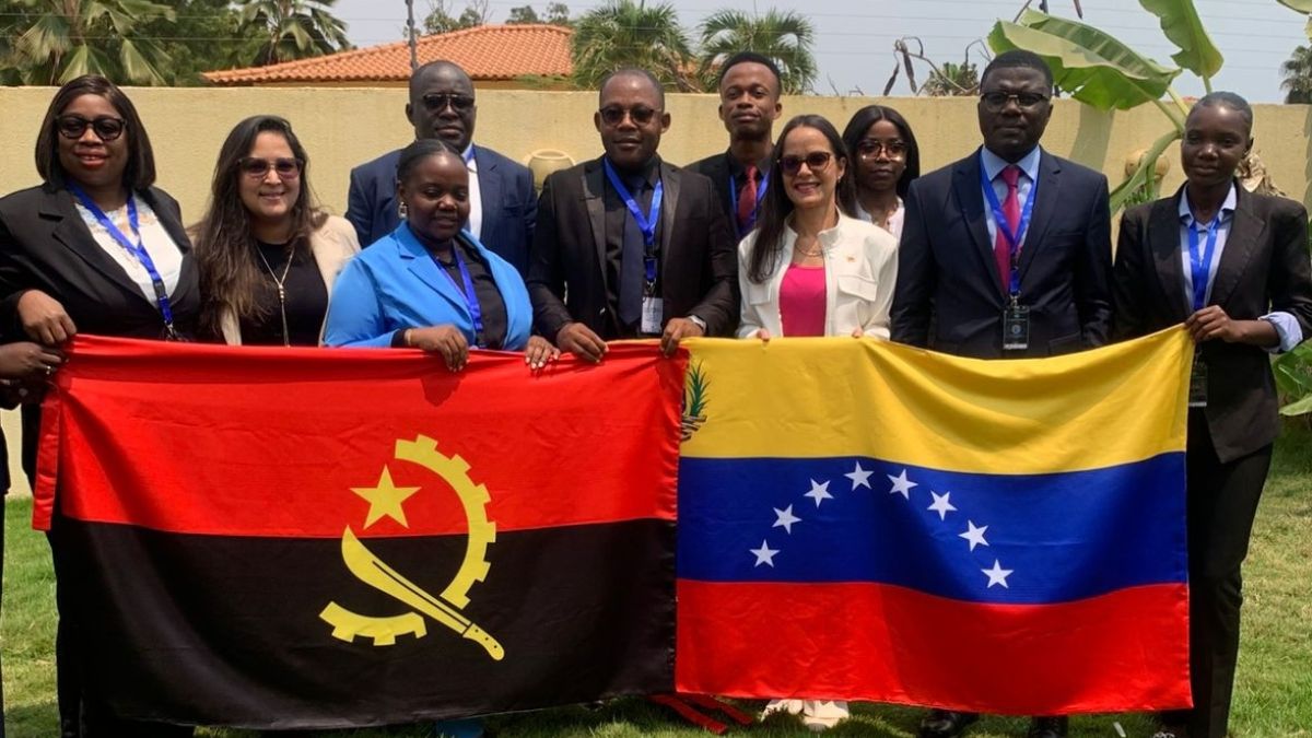 Venezuela strengthens ties with new generations of Angolan diplomats