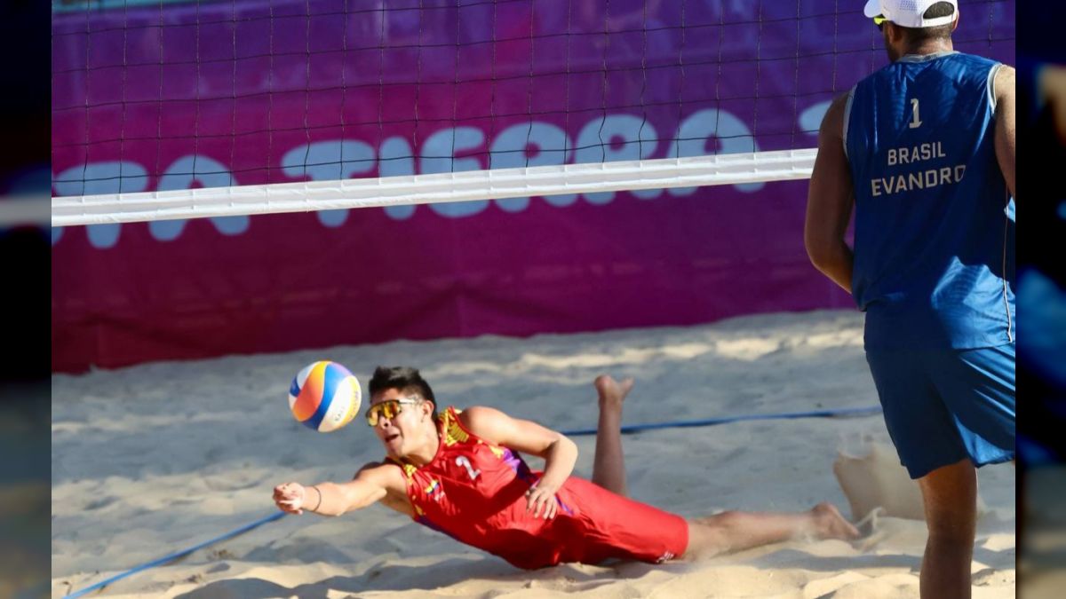 Esyenser Delgado and Juliangel Vargas win silver in beach volleyball at South American Santa Fe