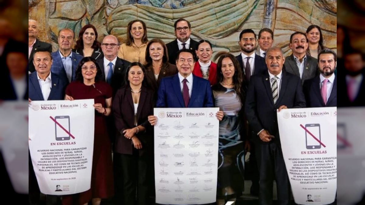 Mexico's National Education Council banned the use of cell phones in primary and secondary schools