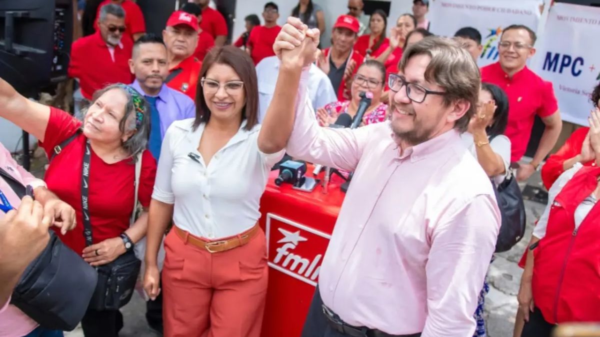 El Salvador: FMLN ratifies Rafael Aguirre and Madaí Santos's presidential formula for the 2027 elections