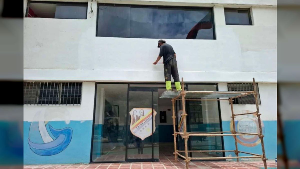 Government of La Guaira rehabilitated 120 educational institutions in the state