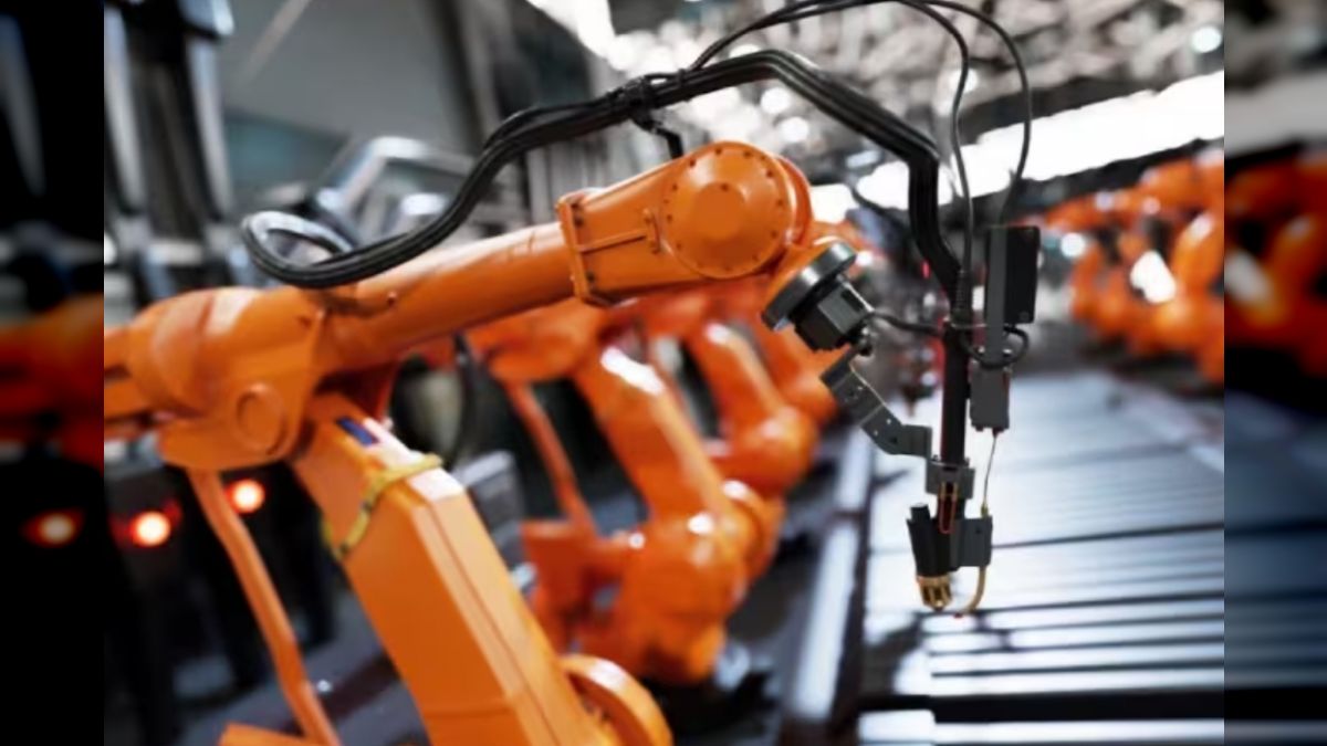 Egypt launches its first domestically made industrial robot