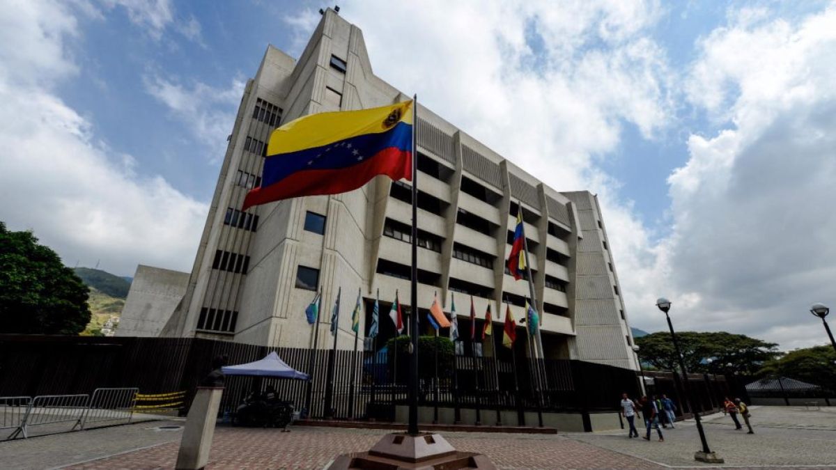 Supreme Court suspends container transit charges and inspections at customs offices in La Guaira and Carabobo