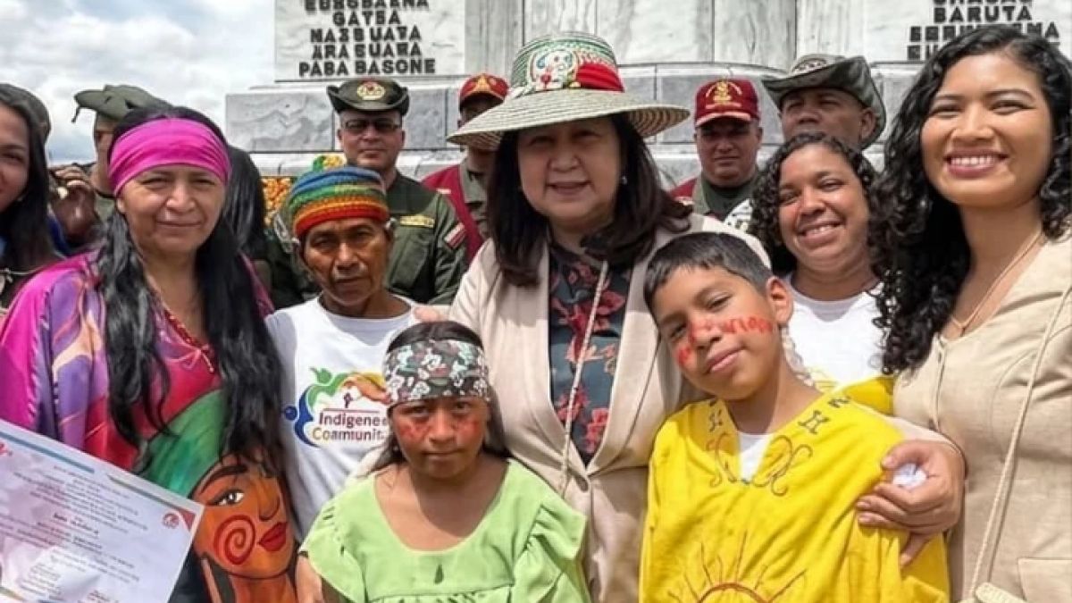 Caracas City Council pays tribute to the original roots of the Paseo de la Resistencia Indígena in Caracas