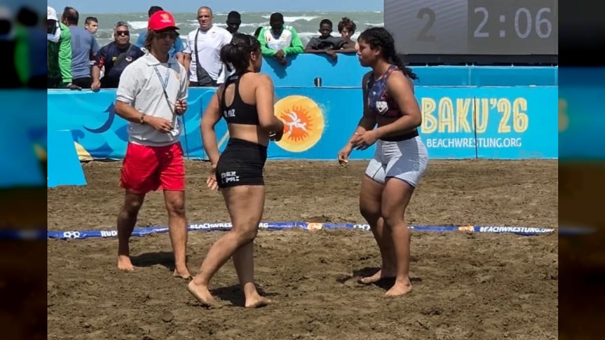 Esther Oyola is the first Venezuelan in beach wrestling at the Youth Olympic Games