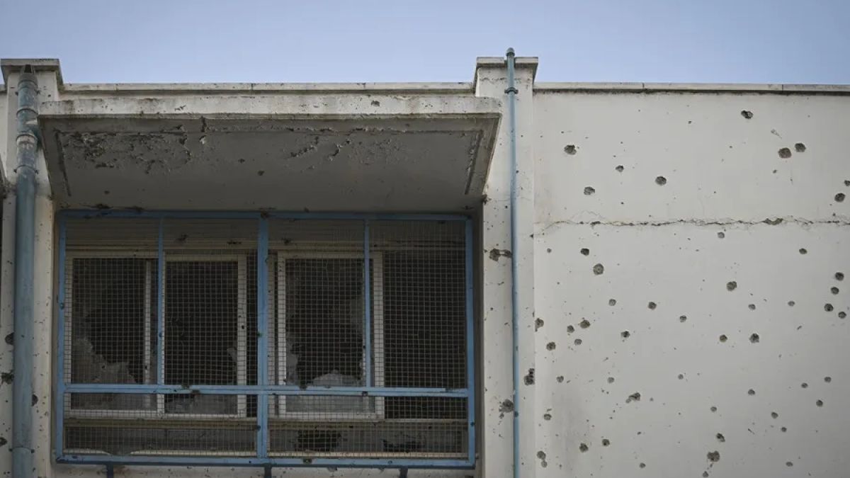 Extremist Israeli settlers attack Palestinian school south of Nablus