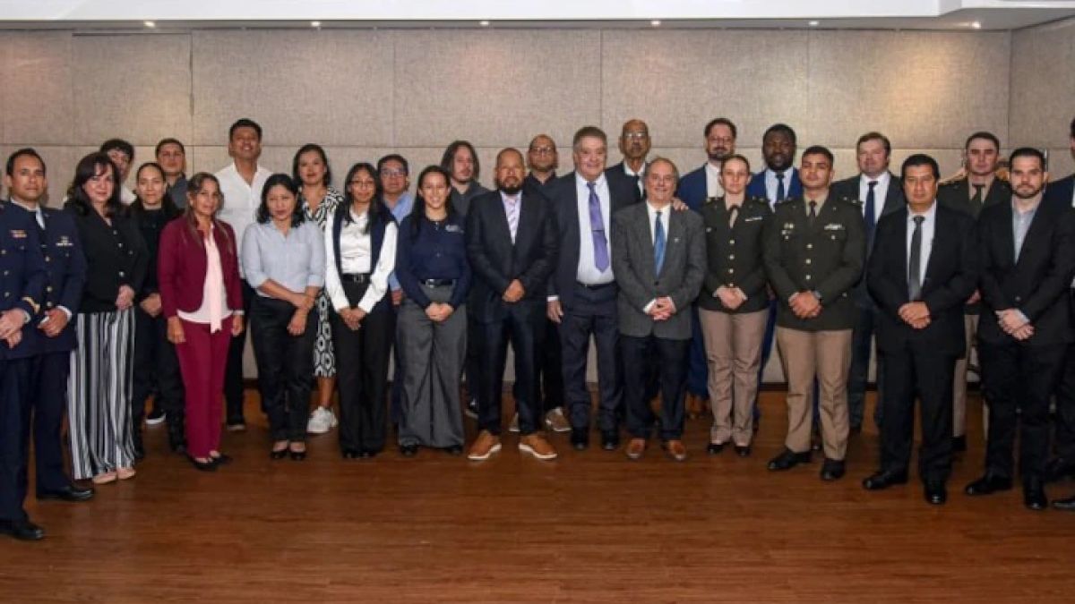 Venezuelan technicians are trained in Uruguay on the safety of radioactive materials
